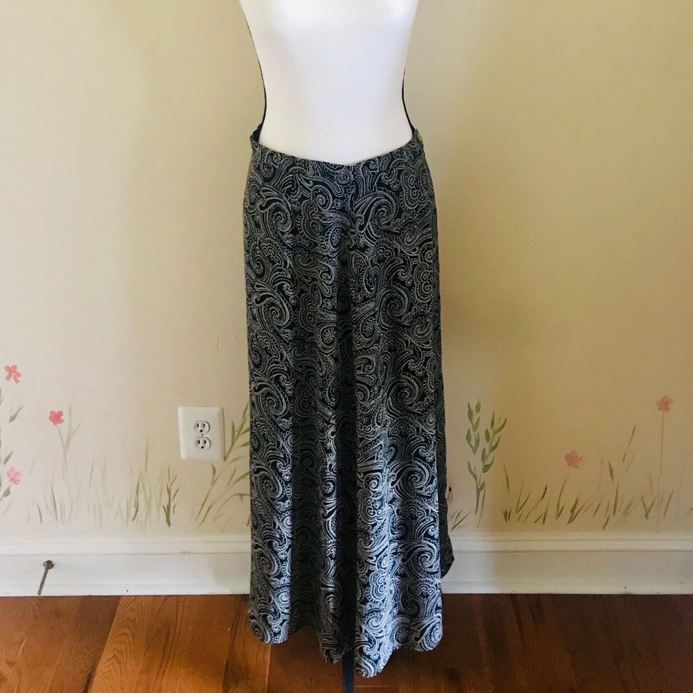 Liz Claiborne Classics Black & White Paisley Skirt